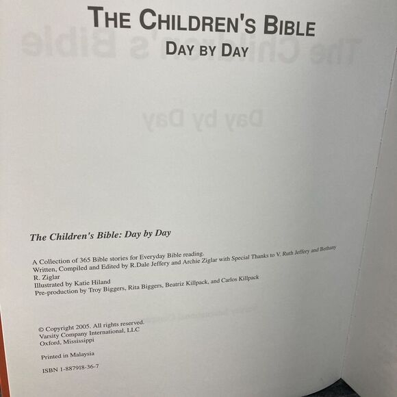The Children's Bible Day By Day 365 Bible Stories Illustrated Hard Cover 2005 - Picture 4 of 15